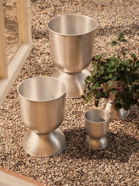 Ferm Living Kvetináč Hourglass Medium, aluminium
