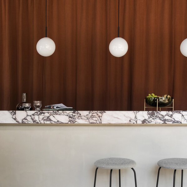 Závesná lampa TR, Black, Matt Opal – Audo Copenhagen