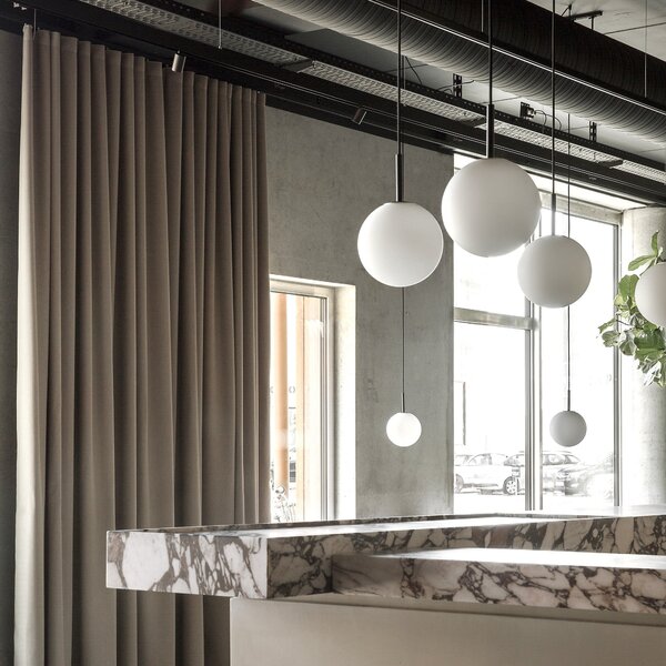 Závesná lampa TR, Black, Matt Opal – Audo Copenhagen