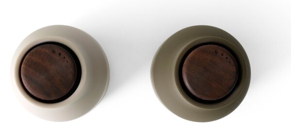 Mlynčeky na soľ a korenie Bottle, Hunting Green / Beige, Walnut, 2ks – Audo Copenhagen