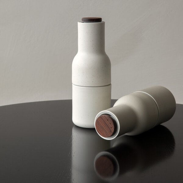 Mlynčeky na soľ a korenie Bottle, Ceramic, Sand, set 2ks – Audo Copenhagen