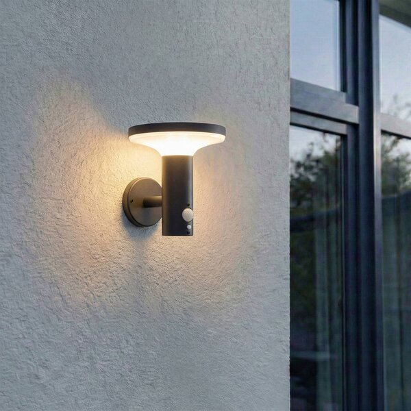 Solárne nástenné svietidlo PRIOS LED Kalen, 17 cm, čierne, so senzorom, Čierna, kov, Moderný, Nástenné svietidlo