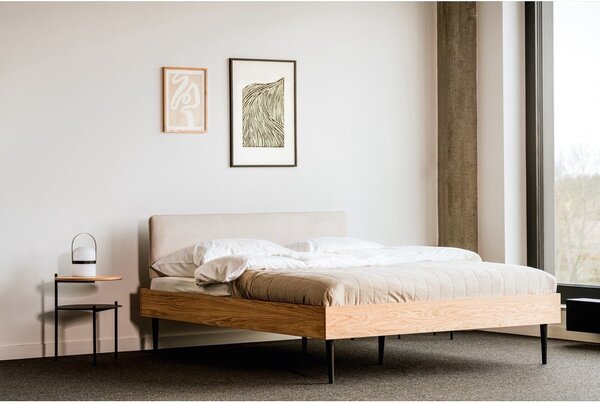 Čalúnená/z drevotriesky dvojlôžková posteľ v dekore duba s roštom 140x200 cm v prírodnej farbe Streiko – noo.ma