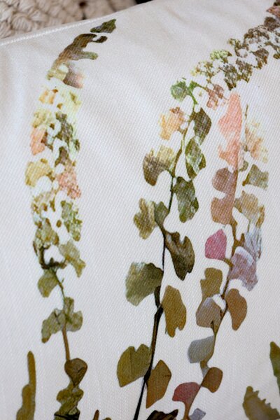 Poťah na vankúš Aix Floral Off white 30 × 50 cm