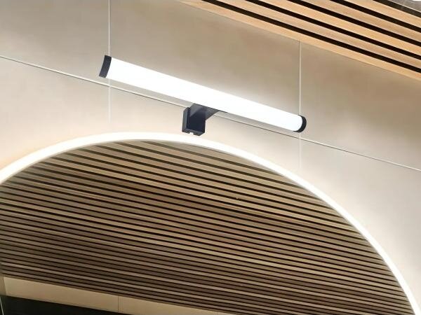 LED osvetlenie zrkadla do kúpeľne LED/8W/230V 30 cm IP44 čierne