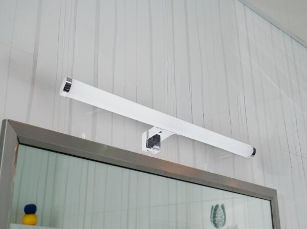 LED Kúpeľňové zrkadlové osvetlenie LED/10W/230V 45 cm IP44 lesklý chróm