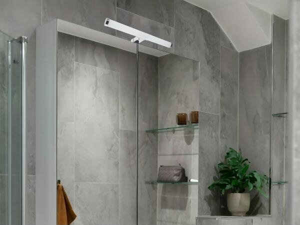 LED kúpeľňové zrkadlové osvetlenie LED/8W/230V 30 cm IP44 lesklý chróm