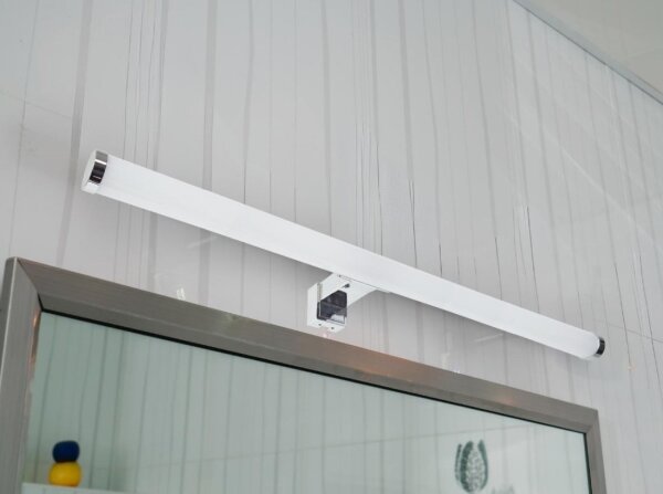 LED kúpeľňové osvetlenie zrkadla LED/12W/230V 59,5 cm IP44 lesklý chróm