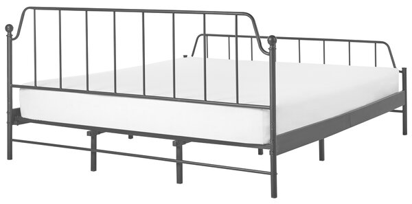 Posteľ čierna kovová 180 x 200 cm posteľný rám drevený lamelový rošt z topoľového dreva industriálna minimalistická spálňa