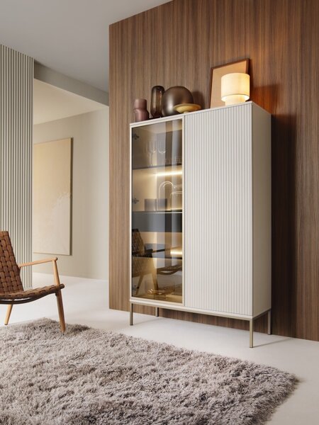 VYSOKÁ VITRÍNA ALESSIO 104 cm KAŠMÍR LED