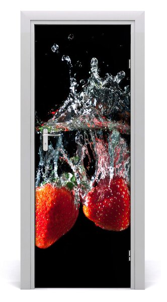 Fototapeta na dvere samolepiace jahody pod vodou 95x205 cm