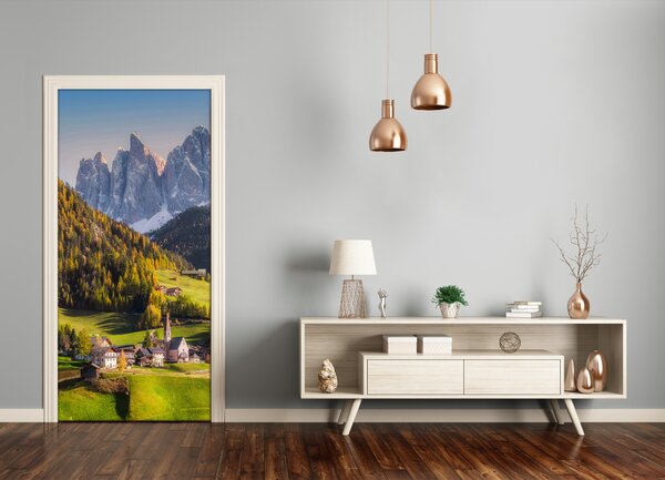 Fototapeta dvere samolepiace mestečko v horách 75x205 cm