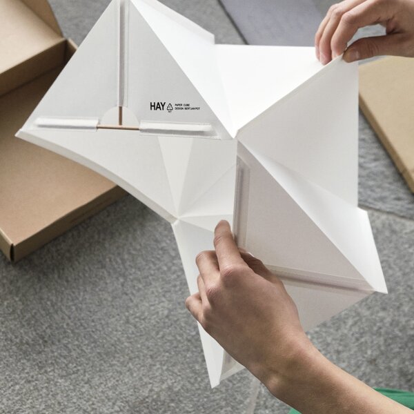 HAY Stojacia lampa Paper Cube