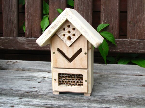 Zelená domácnost Hmyzí domček - pre včielky samotárky a ďalší užitočný hmyz