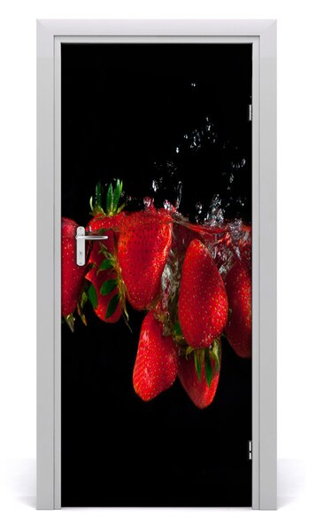 Fototapeta na dvere samolepiace jahody vo vode 85x205 cm