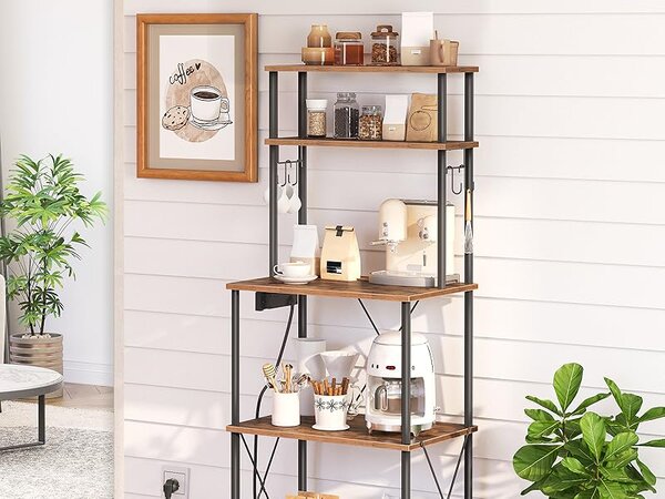 Kuchynský regál Vasagle Filo 60 cm so vstavanými zásuvkami čierny/hnedý