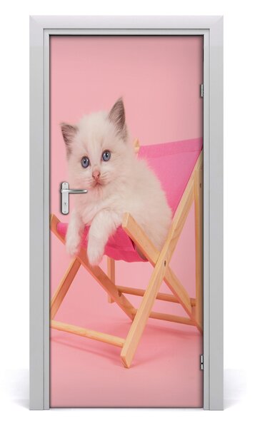Samolepiace fototapety na dvere Mačka na lehátku 85x205 cm