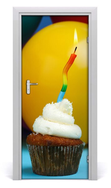 Fototapeta dvere samolepiace narodeninová bábovka 85x205 cm