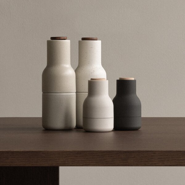 Mlynčeky na soľ a korenie Bottle Small, Hunting Green / Beige, Walnut, set 2ks – Audo Copenhagen