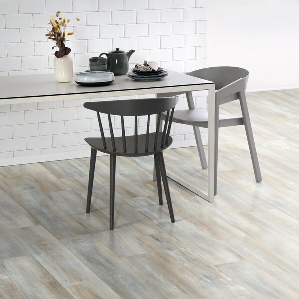 EGGER NatureSense 8/32 Classic Dub Abergele tmavý SOL2074 2,00 m²