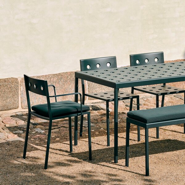Záhradná stolička Balcony Armchair, Desert Green – HAY