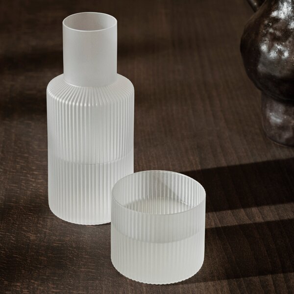 Karafa Ripple 1 l, Frosted – Ferm Living