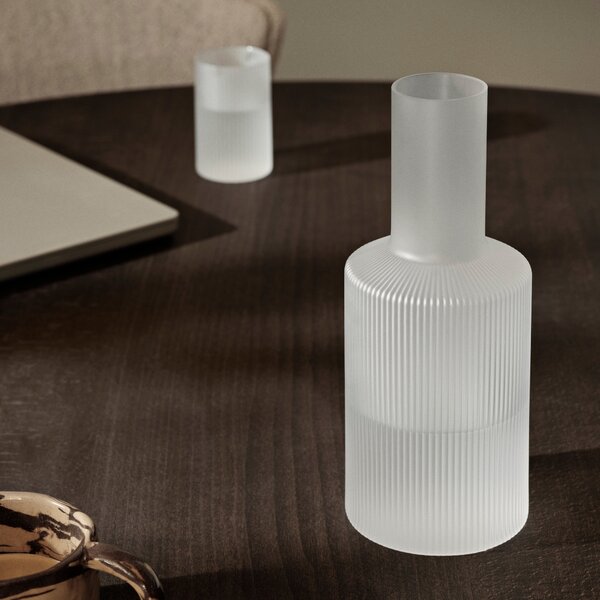 Karafa Ripple 1 l, Frosted – Ferm Living