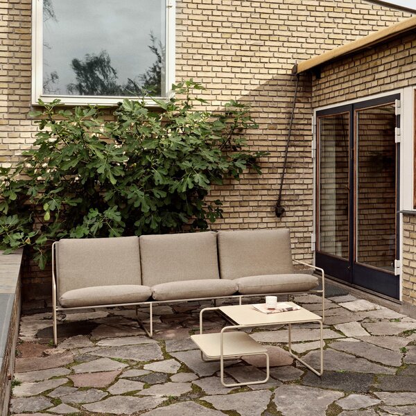Záhradná pohovka Desert, Black / Dark Sand – Ferm Living