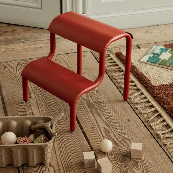 Stolička Up Step, Poppy Red – Ferm Living
