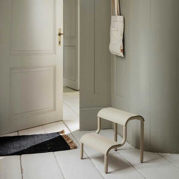 Stolička Up Step, Poppy Red – Ferm Living