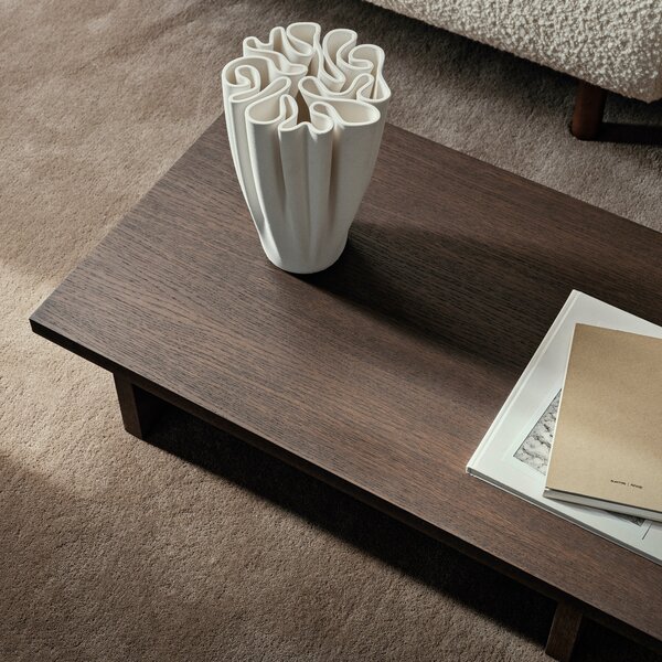 Odkladací stolík Kona Display, Dark Stained Oak – Ferm Living