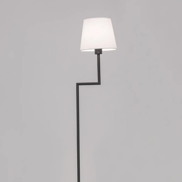 Dizajnová stojaca lampa Flex – Čierna