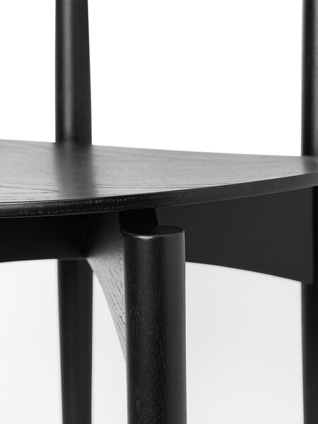Drevená jedálenská stolička Herman Black