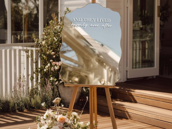 Nálepka na zrkadlo S14 – And they lived happily ever after