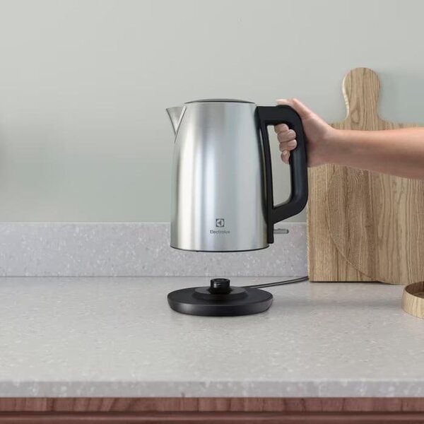 Electrolux E3K1-3ST - Rýchlovarná kanvica