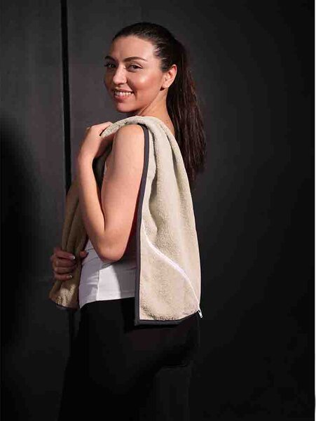 RÝCHLOSCHNÚCI BAVLNENÝ UTERÁK SPORT 30X110 CM KRÉMOVÁ