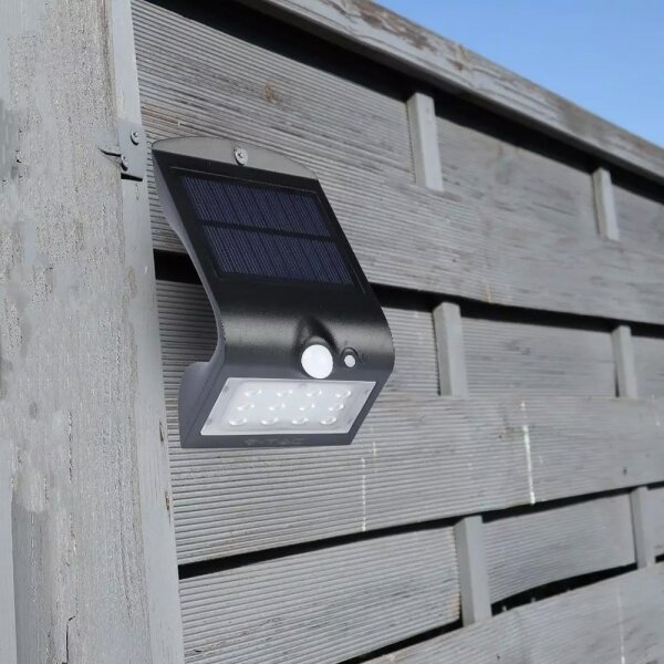 LED Solárne nástenné svietidlo so senzorom LED/1.5W/3,7V IP65 čierna