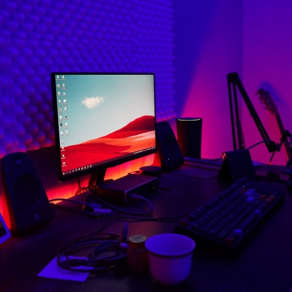 Brilo - LED RGBW Stmievateľný pásik 6,6m LED/7,5W/USB Tuya