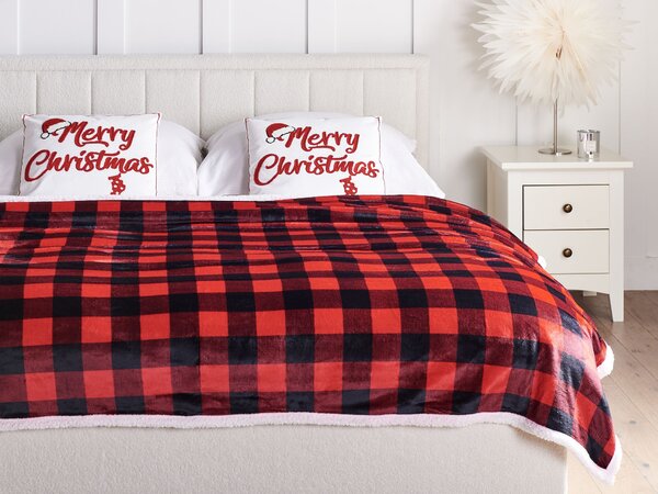 Deka červená a čierna mäkká polyester 150 x 200 cm dvojfarebná hrejivá prikrývka na posteľ kockovaný vzor