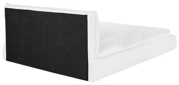 Posteľ biela buklé čalúnenie 160 x 200 cm lamelový rošt hrubé čalúnené čelo postele moderný štýl spálňa
