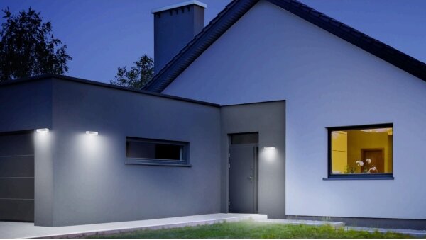 Steinel 052652-LED Solárne svietidlo so senzorom LED/1,5W 2x2000mAh IP44 strieborná