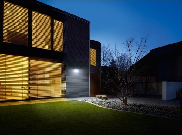 STEINEL 671013 - Solárna LED-reflektor XSolar L-S 1,2W/LED strieborná IP44