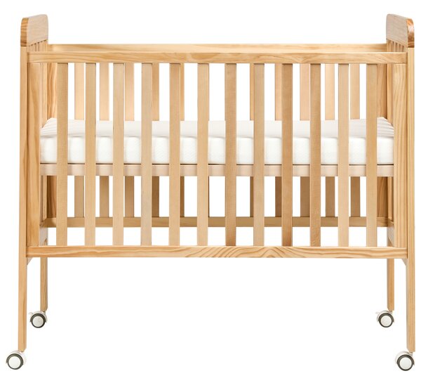 Detská postieľka svetlohnedá borovicové drevo 60 x 120 cm nastaviteľná výška štandardná veľkosť s kolieskami minimalistický štýl detská izba