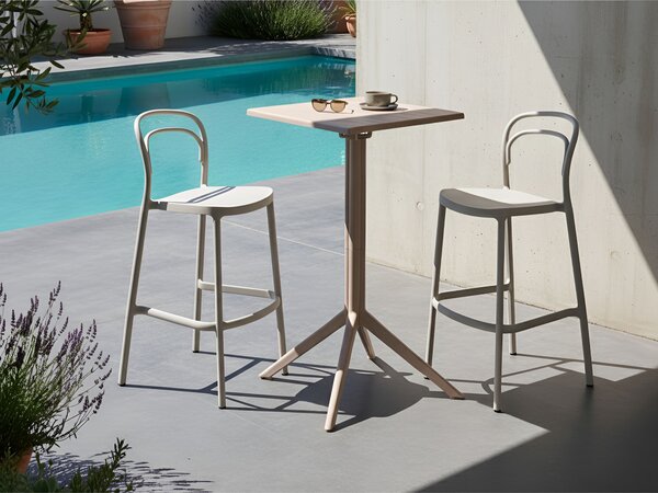 Bistro stolík béžový syntetický materiál 60 x 60 cm sklopná stolová doska vonkajší odolný stôl na balkón