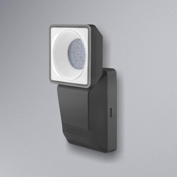 Ledvance -LED Vonkajšie nástenné svietidlo so senzorom SPOT LED/8W/230V IP55 čierna