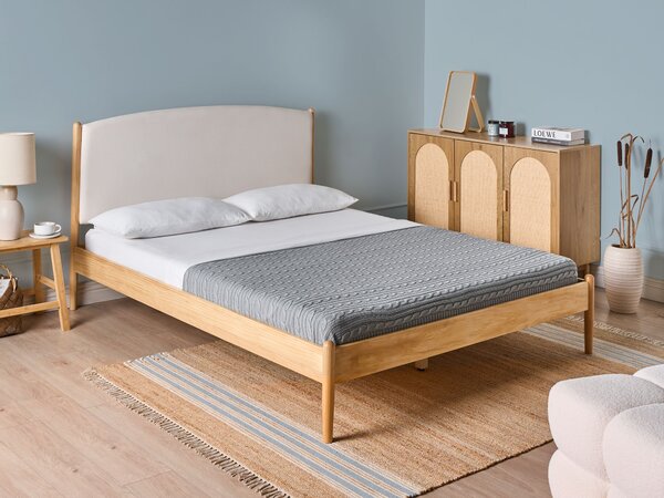 Posteľ svetlohnedá borovicové drevo 160 x 200 cm s čalúneným čelom a roštom moderný minimalistický štýl spálňa