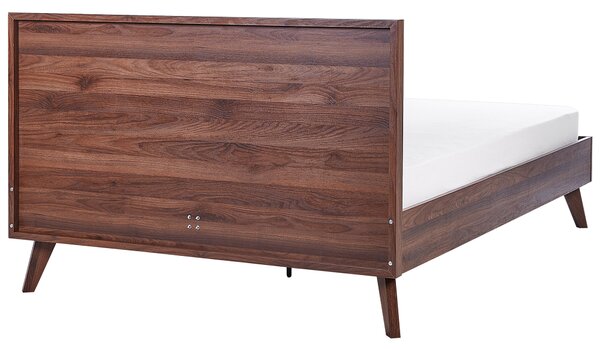 Posteľ tmavé drevo ratanové čelo 140 x 200 cm MDF rám s roštom minimalistický boho dizajn spálňa