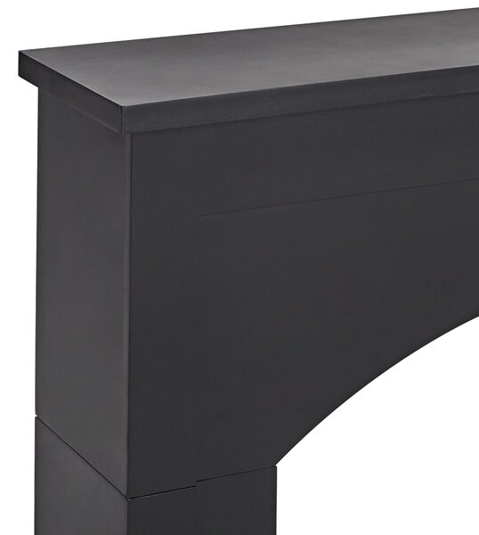 Krbová rímsa čierna MDF 110 x 23 x 106 cm krbové obloženie zdobená predná časť tradičný cottage štýl obývacia izba