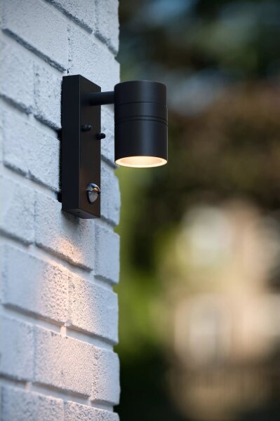 Lucide 14866/05/30 - LED Vonkajšie svietidlo so senzorom 1xGU10/5W/230V IP44