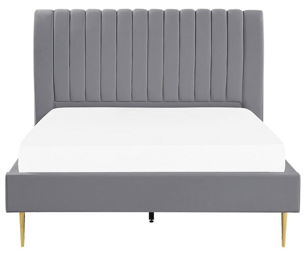 Čalúnená posteľ sivá zamatová 140 x 200 cm lamelový rošt vysoké čelo elegantný dizajn spálňa